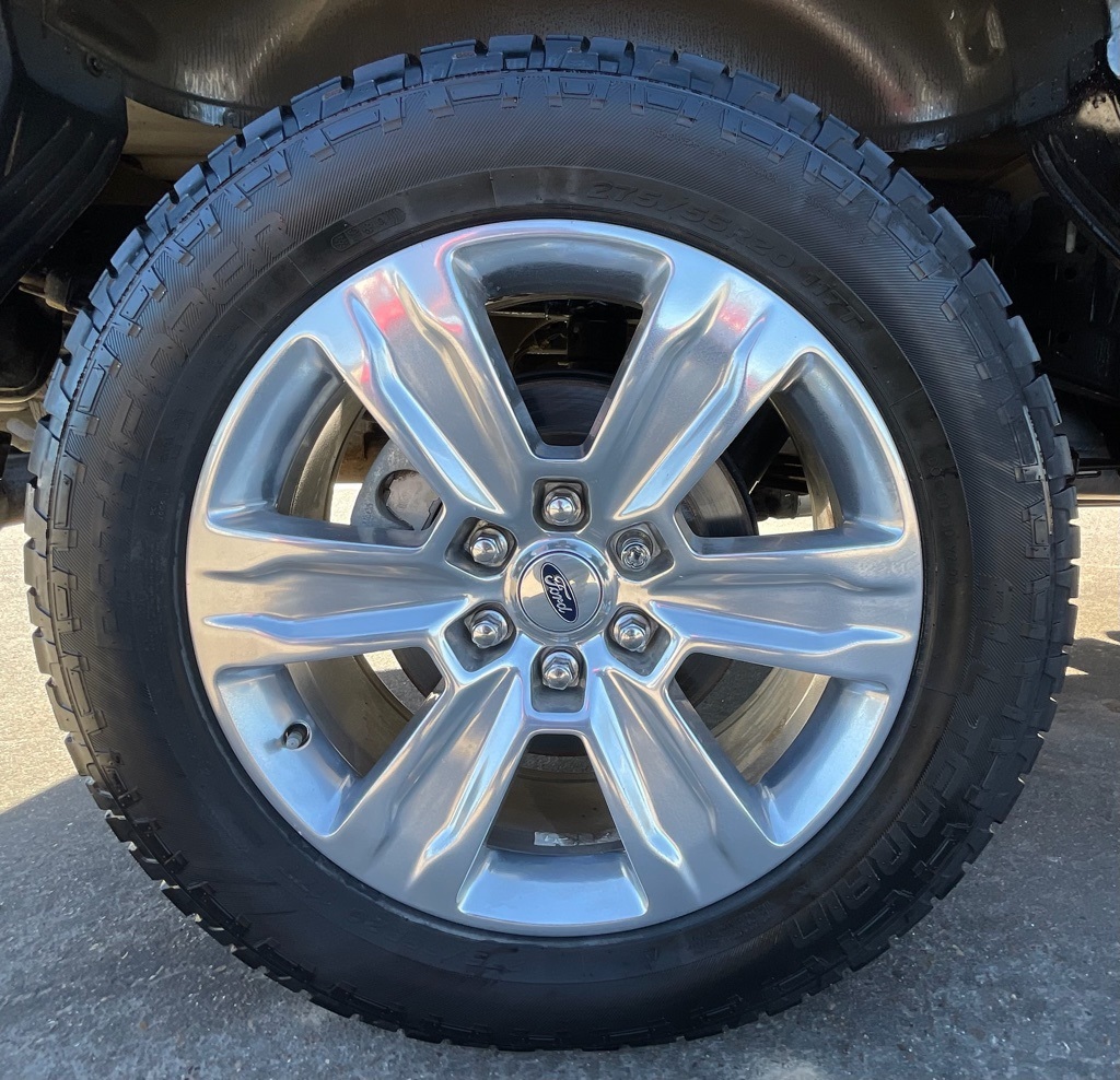 2019 Ford F-150 Platinum Black at Autostrade