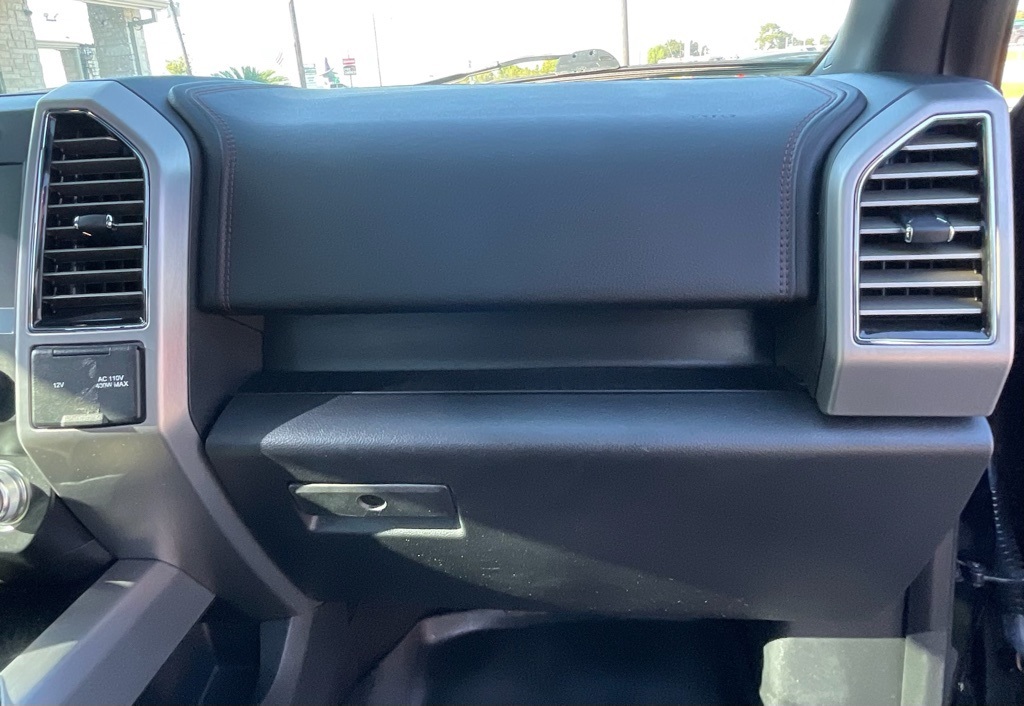 2019 Ford F-150 Platinum Black at Autostrade