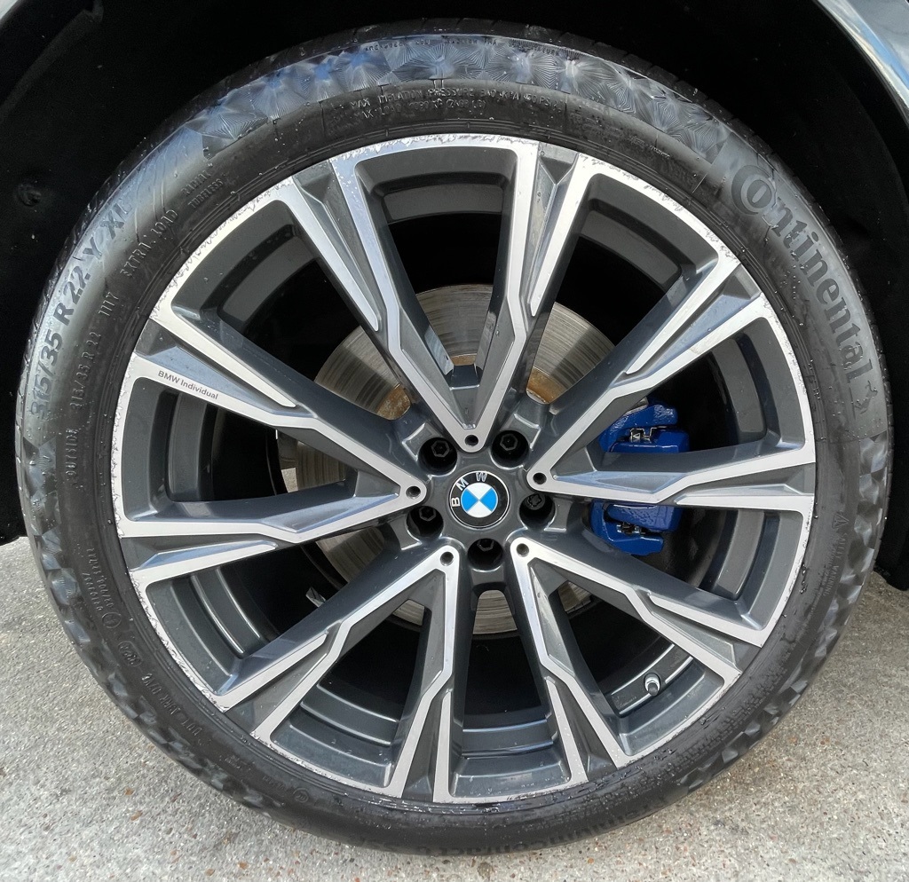 2020 BMW X7 M50i Black at Ultimate Motorsports