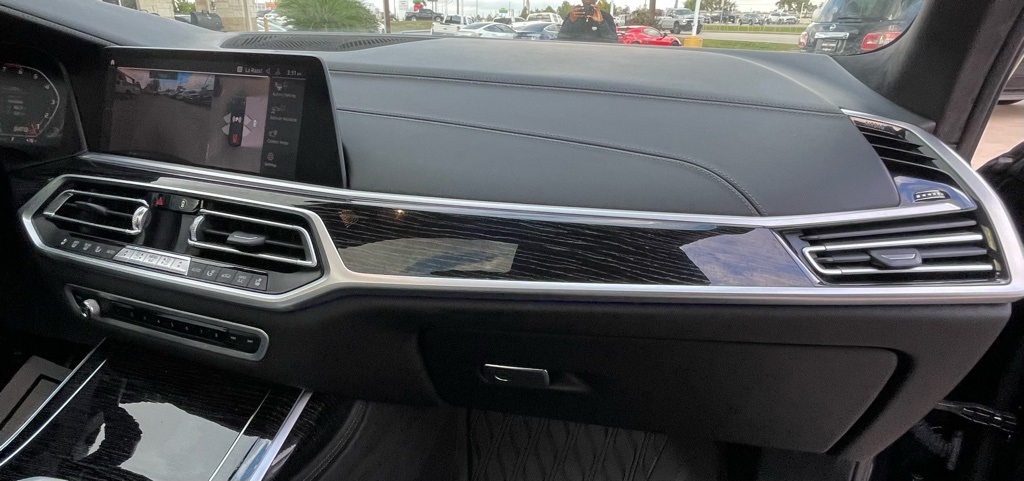 2020 BMW X7 M50i Black at Ultimate Motorsports