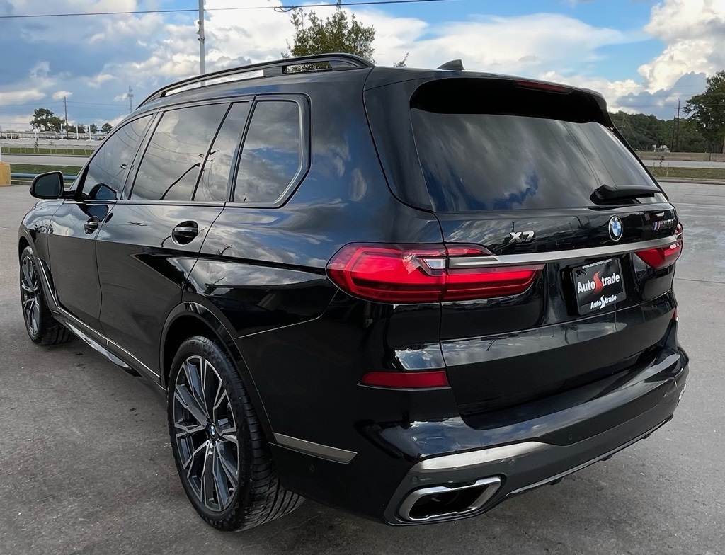2020 BMW X7 M50i Black at Ultimate Motorsports
