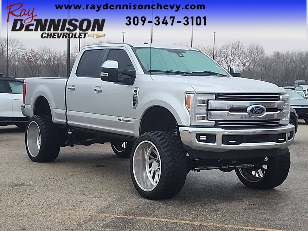 2017 Ford F-250 Super Duty Lariat Crew Cab 4WD