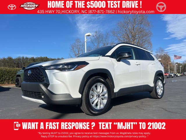 2025 Toyota Corolla Cross LE AWD