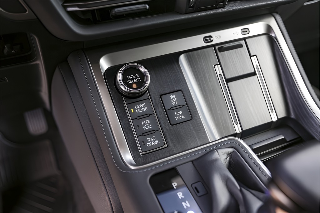 Used Car 2024 Lexus Gx  550 Overtrail For Sale Under $90,000 In Austin, Texas