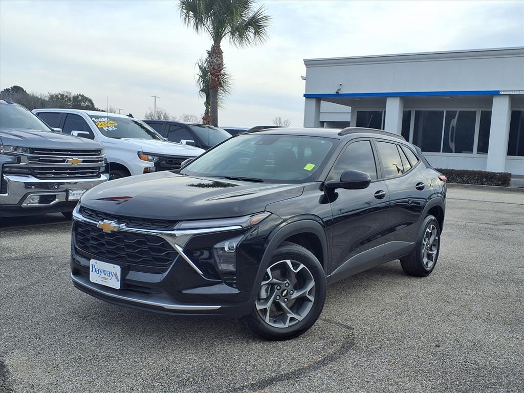 2025 Chevrolet Trax LT FWD