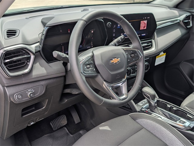 2025 Chevrolet TrailBlazer LT Green at Toyota of Victoria