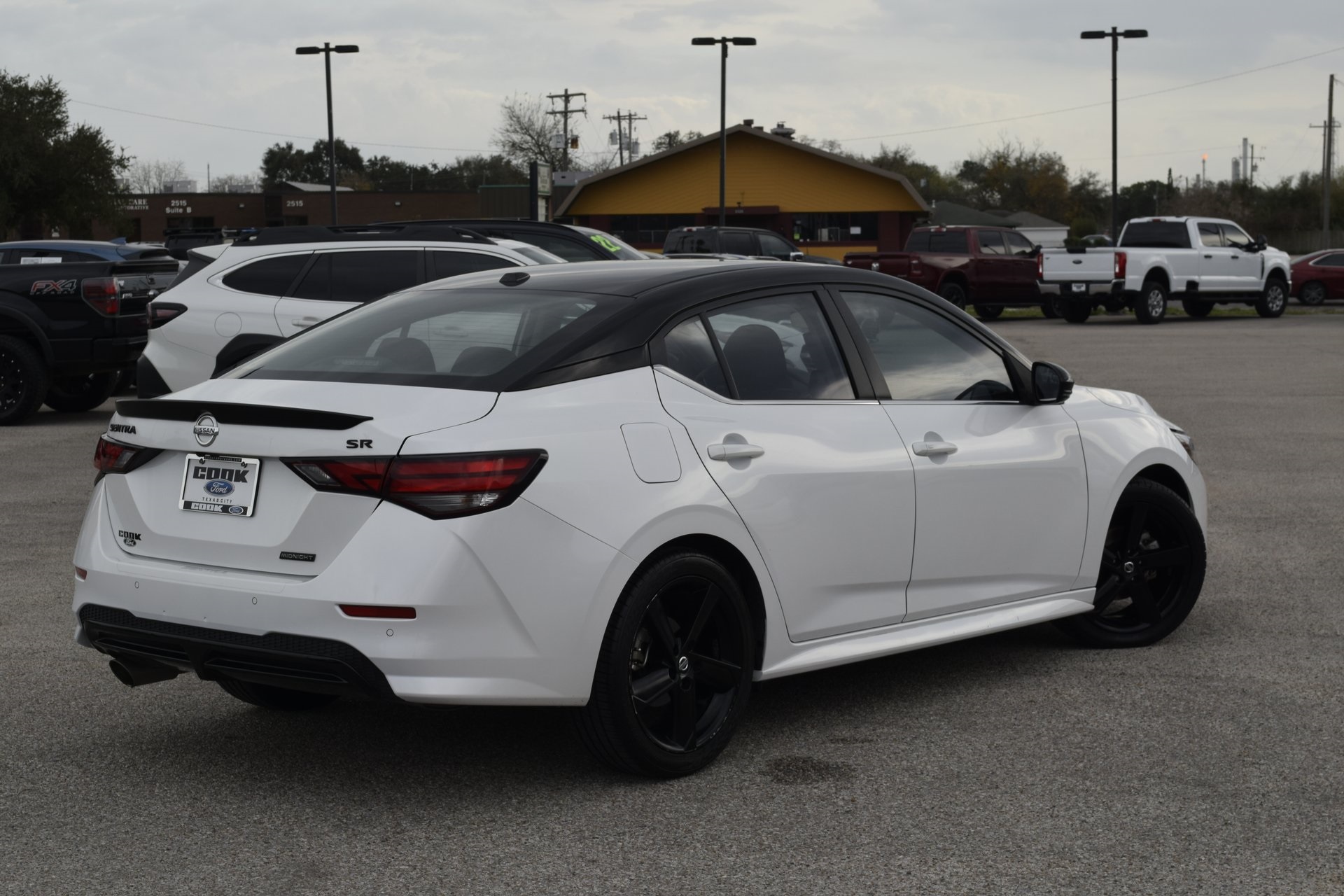2023 Nissan Sentra SR White at Central Houston Nissan