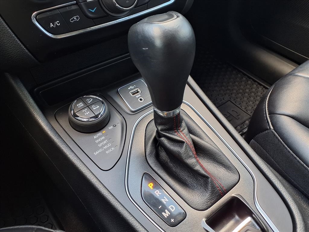 2022 Jeep Cherokee Trailhawk - 11