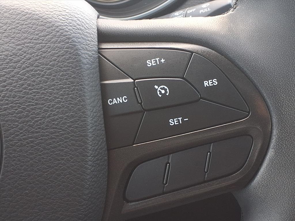 2022 Jeep Cherokee Trailhawk - 7