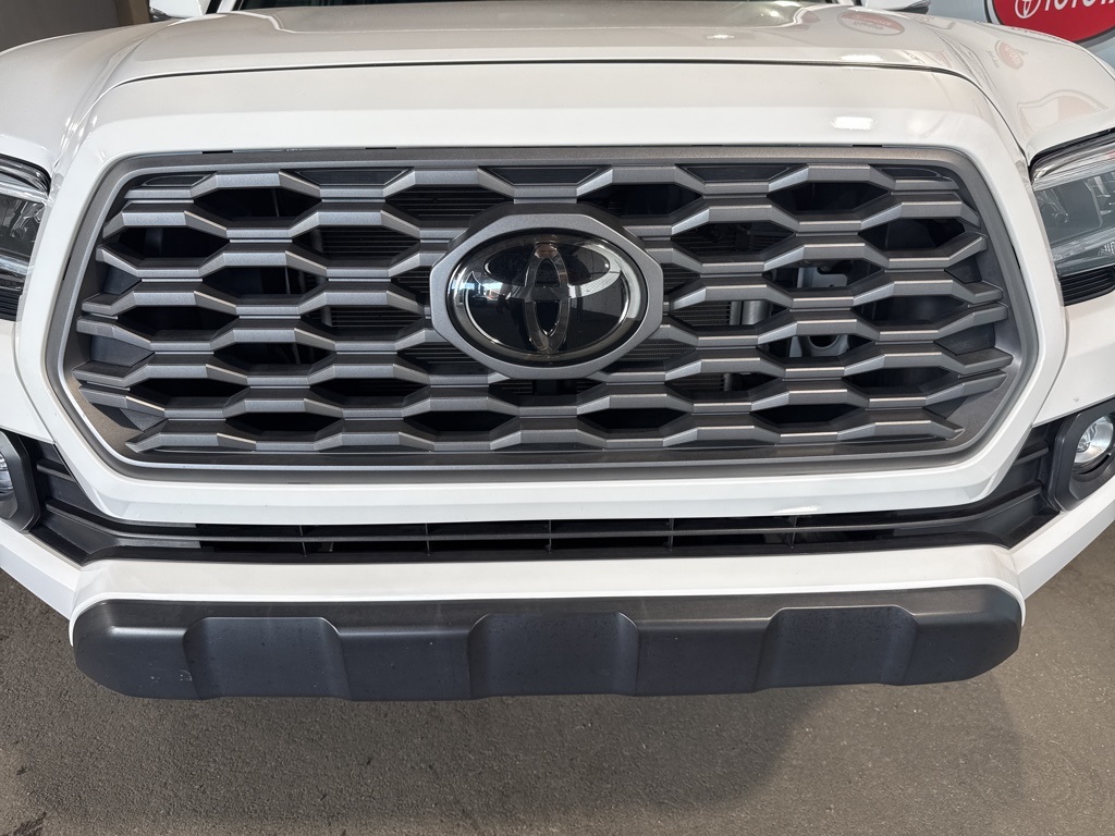 Thumbnail: 2023 Toyota Tacoma - 13