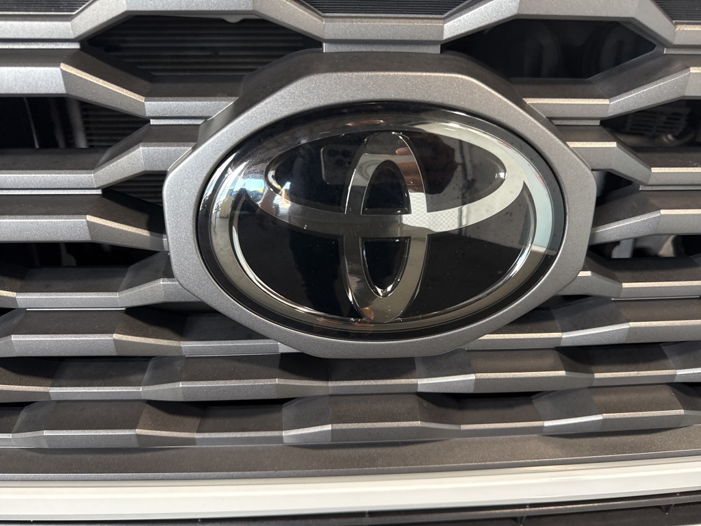 Thumbnail: 2023 Toyota Tacoma - 14