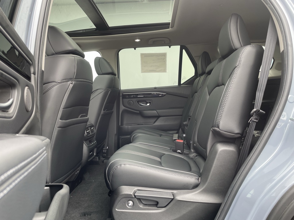 Thumbnail: 2025 Honda Pilot - 9