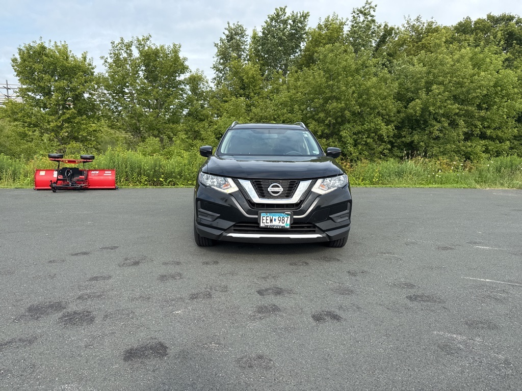 Used 2017 Nissan Rogue S with VIN JN8AT2MV4HW001873 for sale in Zumbrota, Minnesota
