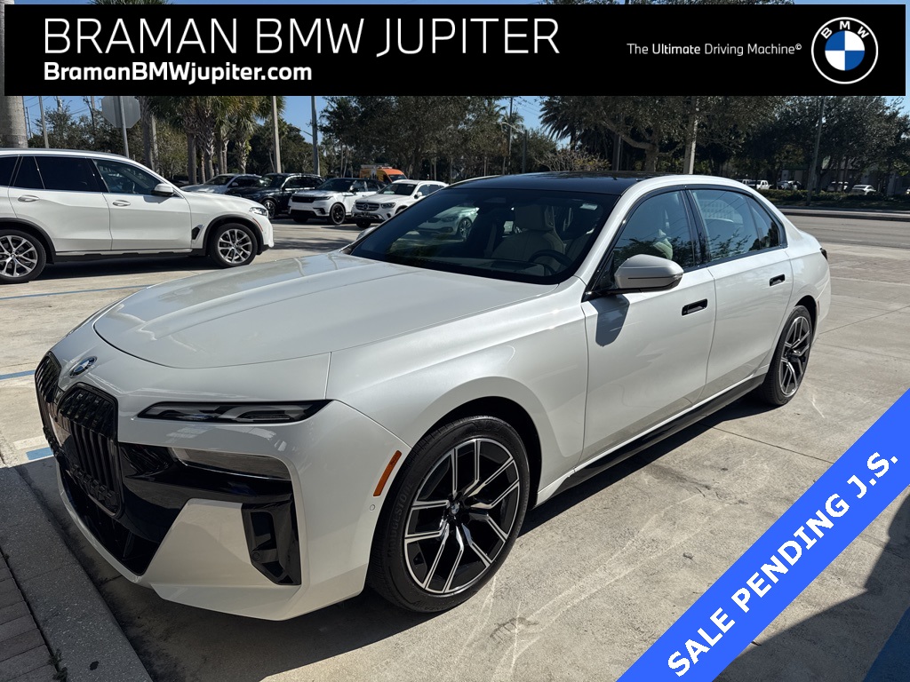 2025 BMW 7 Series 740i RWD