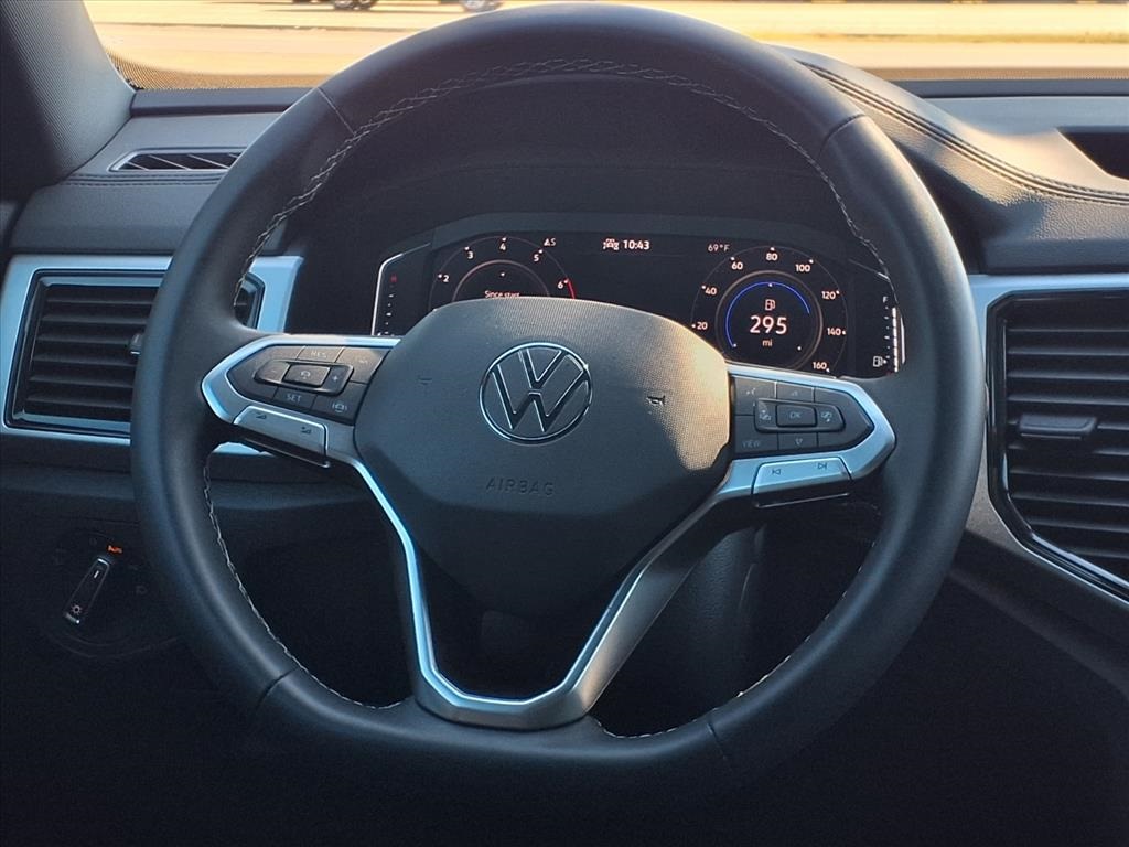 2022 Volkswagen Atlas Cross Sport 3.6L V6 SE w/Technology Red at DeMontrond Auto Country