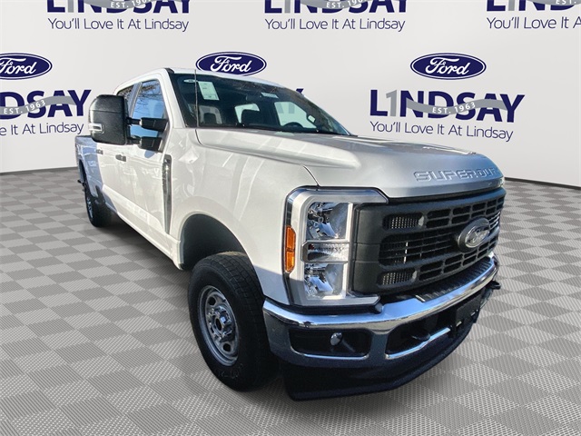 2026 Ford F-250 Super Duty XL Crew Cab 4WD