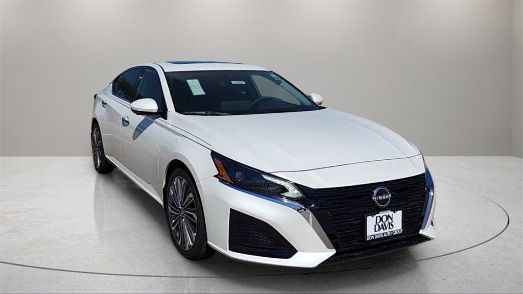2025 Nissan Altima