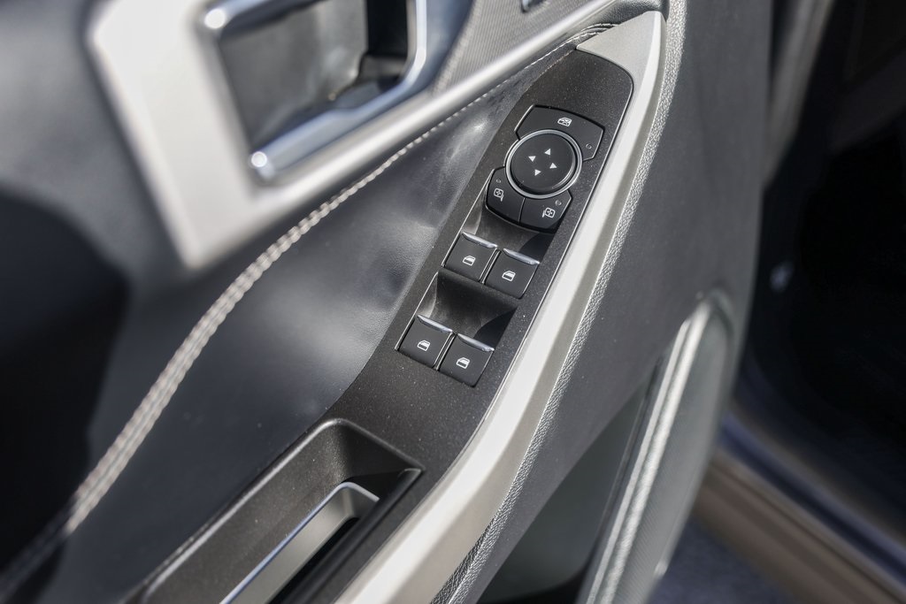 Used Car 2021 Ford Explorer  Xlt For Sale Under $25,000 In Austin, Texas