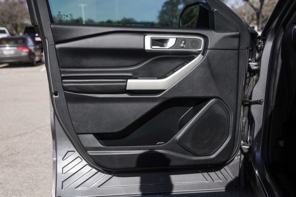 Used Car 2021 Ford Explorer  Xlt For Sale Under $25,000 In Austin, Texas