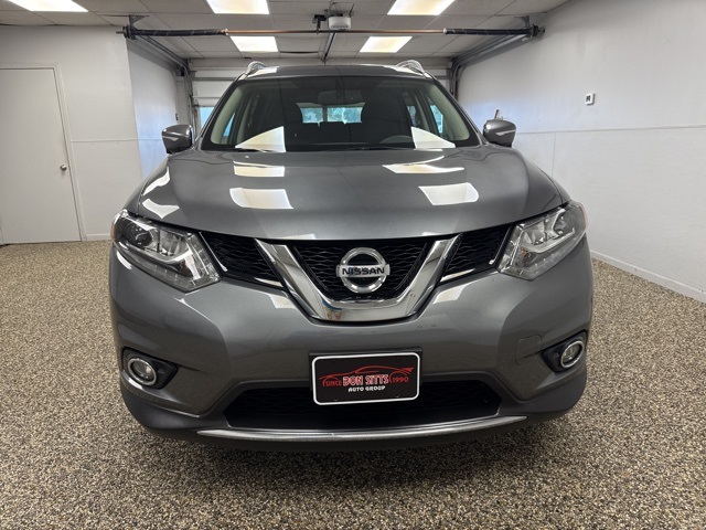 2015 Nissan Rogue SL photo 2