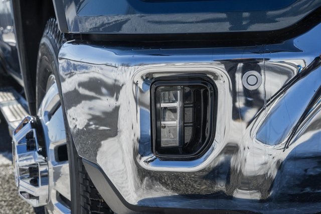 ChevroletSilverado 3500HD12