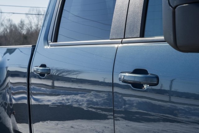 ChevroletSilverado 3500HD17