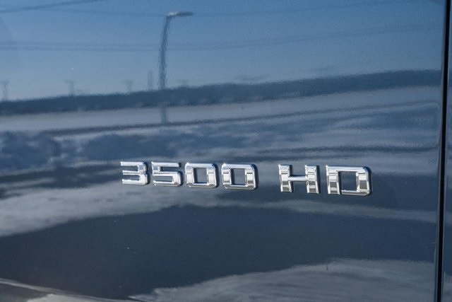 ChevroletSilverado 3500HD18