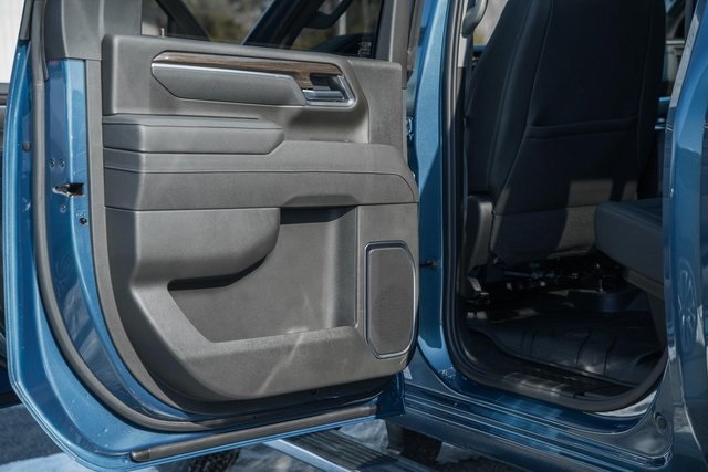 ChevroletSilverado 3500HD43