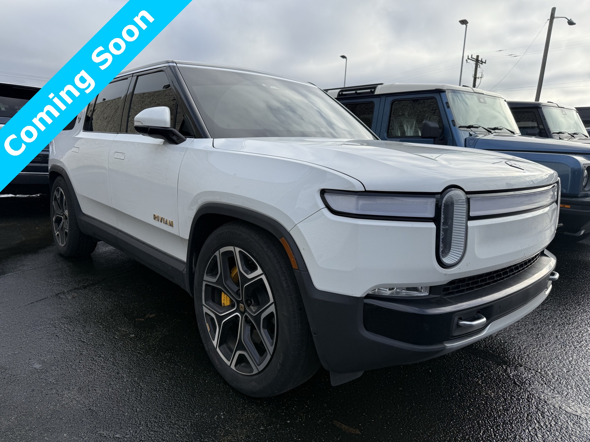 2023 Rivian R1S Adventure Quad Motor AWD