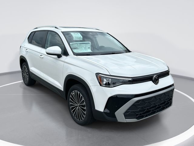 Pure White 2026 Volkswagen Taos SUV / Crossover Front-Wheel Drive 8-Speed Automatic
