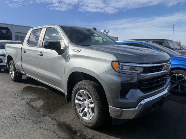 2023 Chevrolet Silverado 1500 LT Crew Cab 4WD