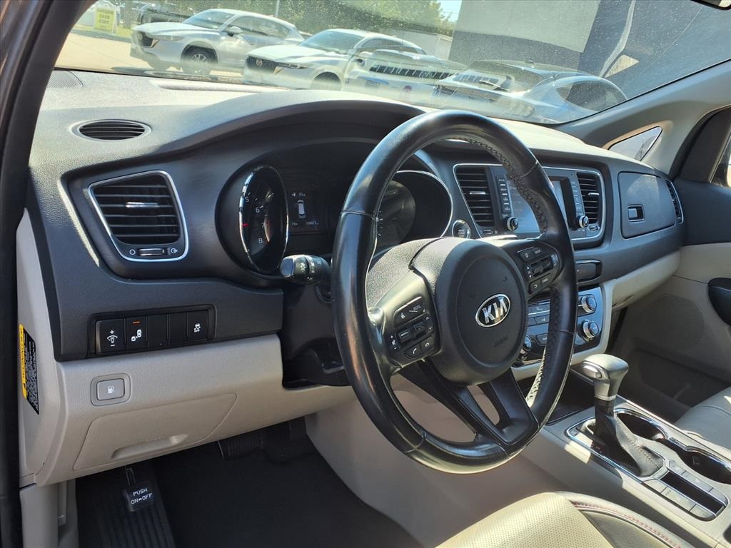 2021 Kia Sedona LX Gray at Emmons Autoplex