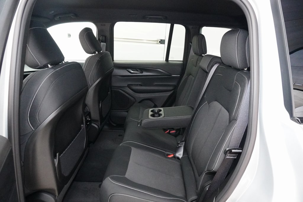 Used Car 2024 Jeep Grand Cherokee  Laredo For Sale Under $35,000 In Weatherford, Texas