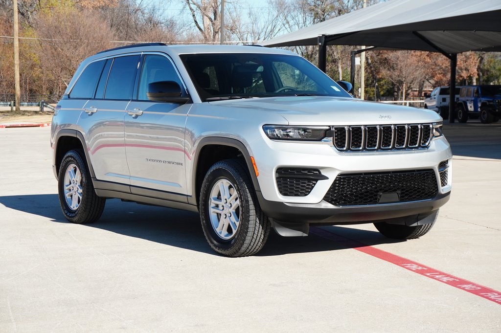 Used Car 2024 Jeep Grand Cherokee  Laredo For Sale Under $35,000 In Weatherford, Texas