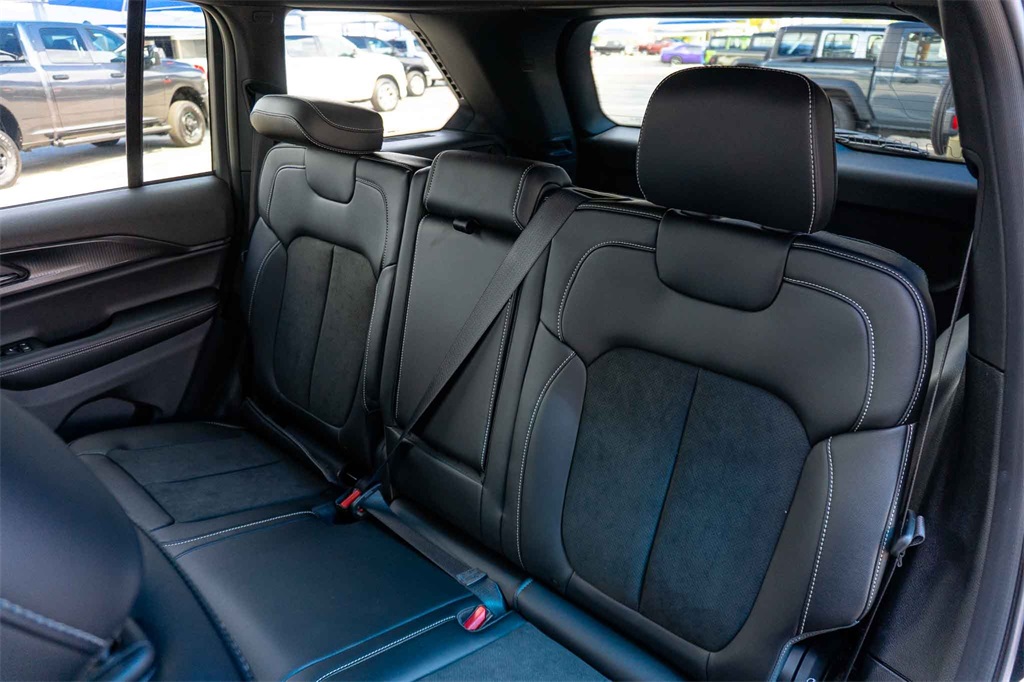 New Car 2025 Jeep Grand Cherokee  Altitude For Sale Under $40,000 In San Marcos, Texas