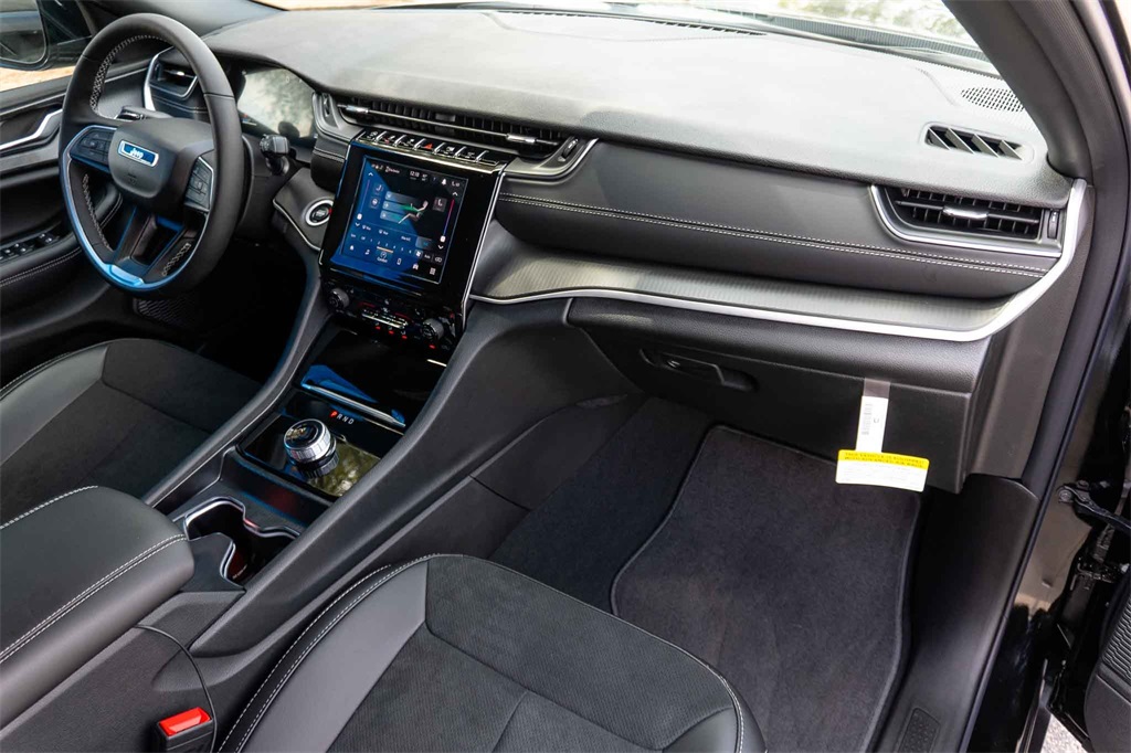 New Car 2025 Jeep Grand Cherokee  Altitude For Sale Under $40,000 In San Marcos, Texas