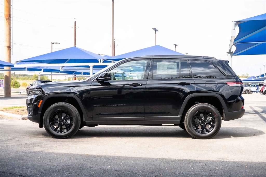 New Car 2025 Jeep Grand Cherokee  Altitude For Sale Under $40,000 In San Marcos, Texas