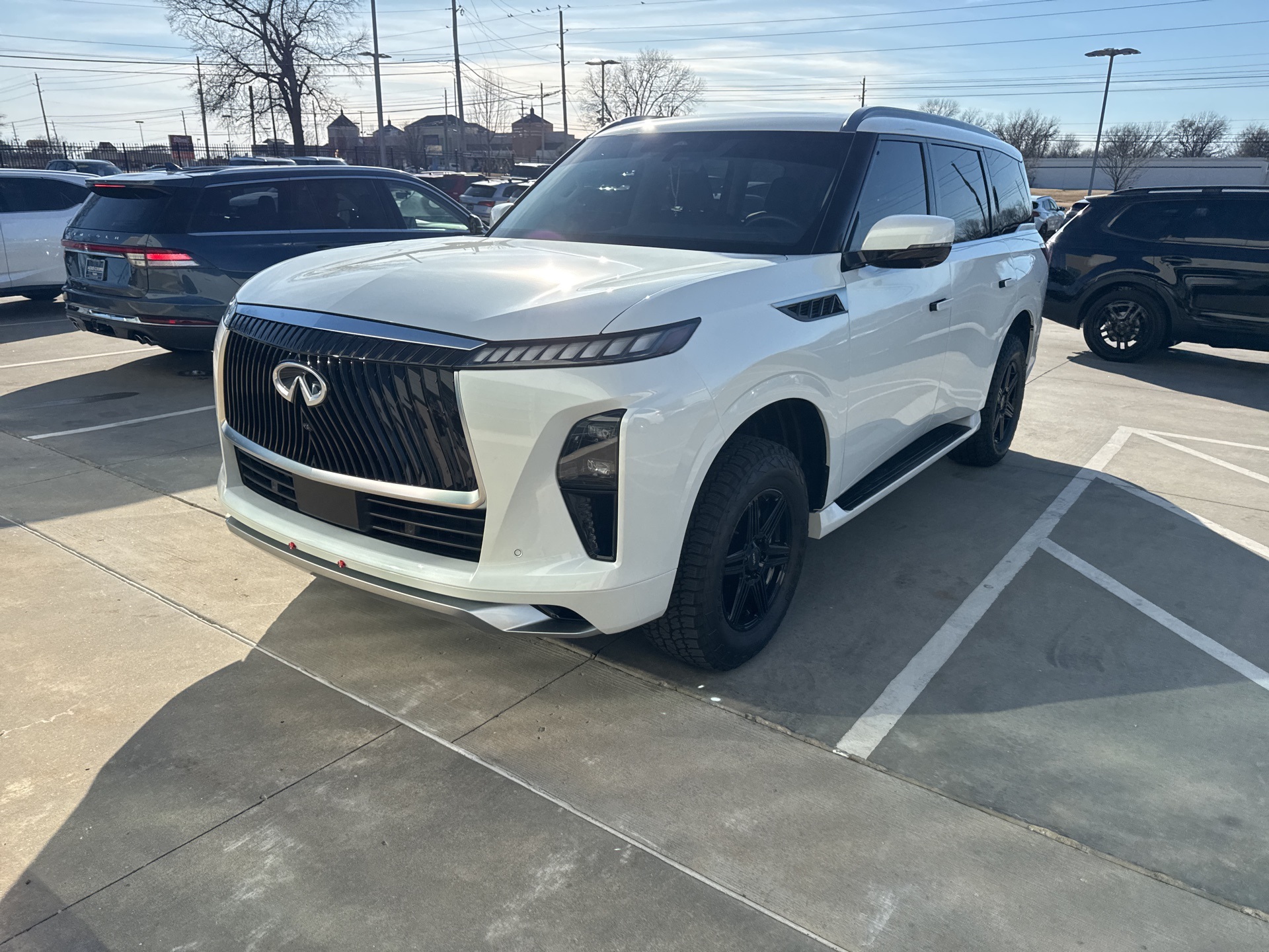 2025 INFINITI QX80 Pure 4WD