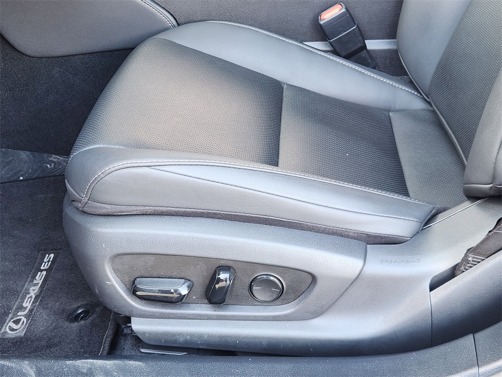 2020 Lexus ES 350 Gray at Emmons Autoplex