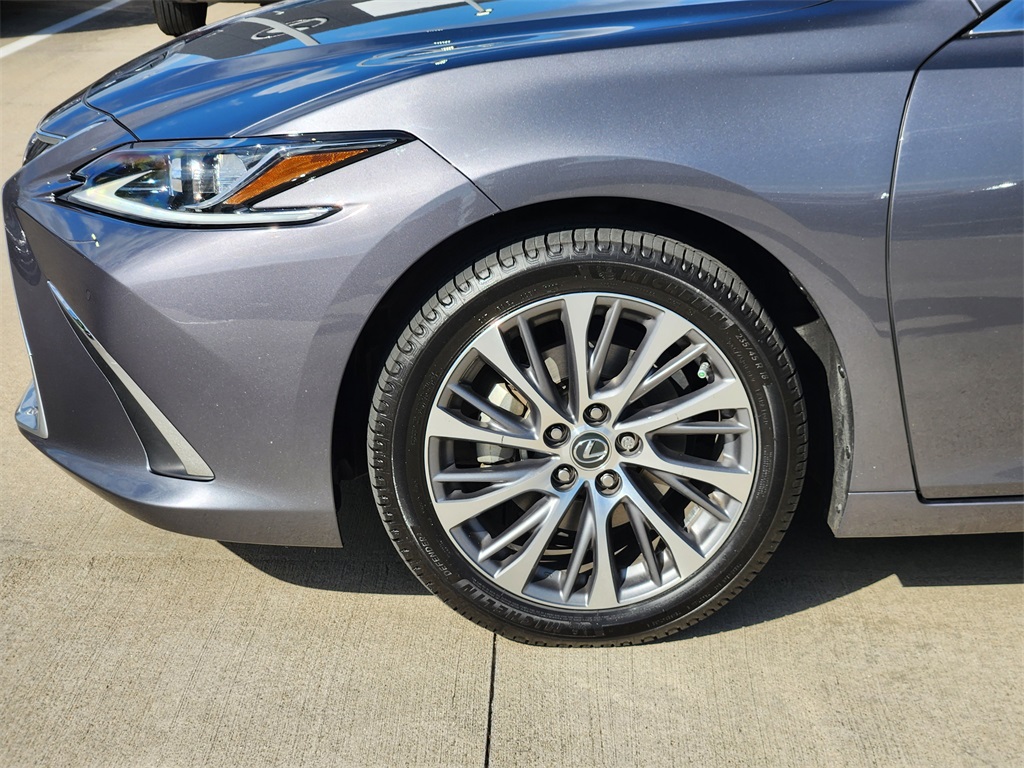 2020 Lexus ES 350 Gray at Emmons Autoplex