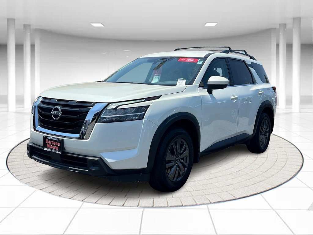 2022 Nissan Pathfinder SV