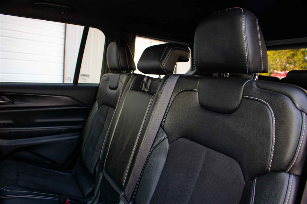 Used Car 2024 Jeep Grand Cherokee L  Altitude For Sale Under $35,000 In San Marcos, Texas