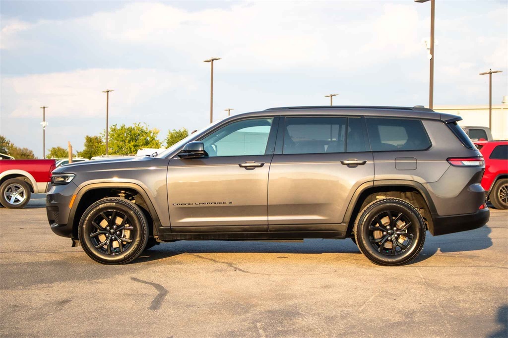 Used Car 2024 Jeep Grand Cherokee L  Altitude For Sale Under $35,000 In San Marcos, Texas