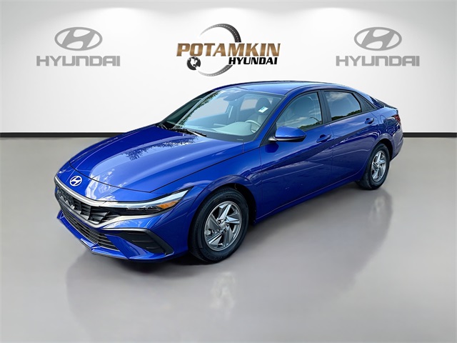 2024 Hyundai Elantra SE FWD