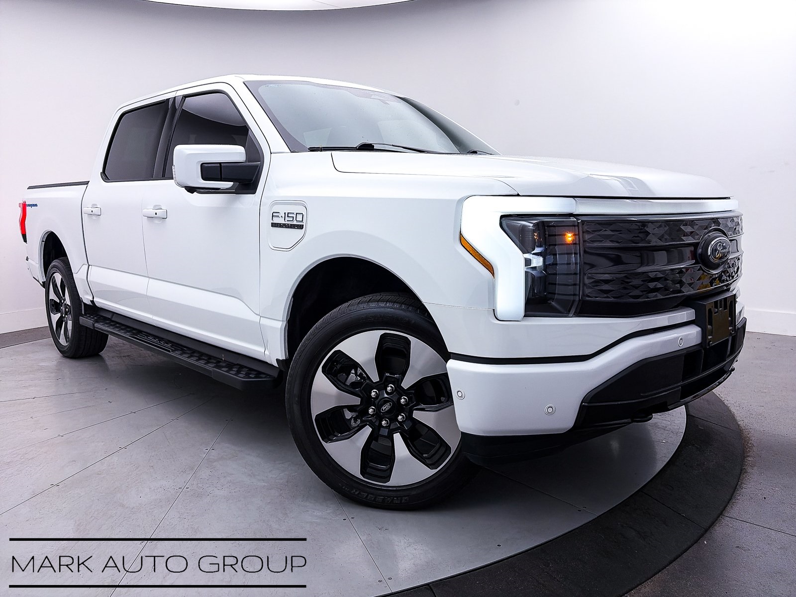 2023 Ford F-150 Lightning Platinum