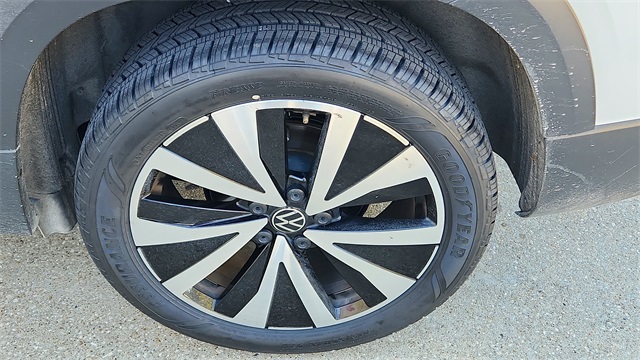 2024 Volkswagen Taos