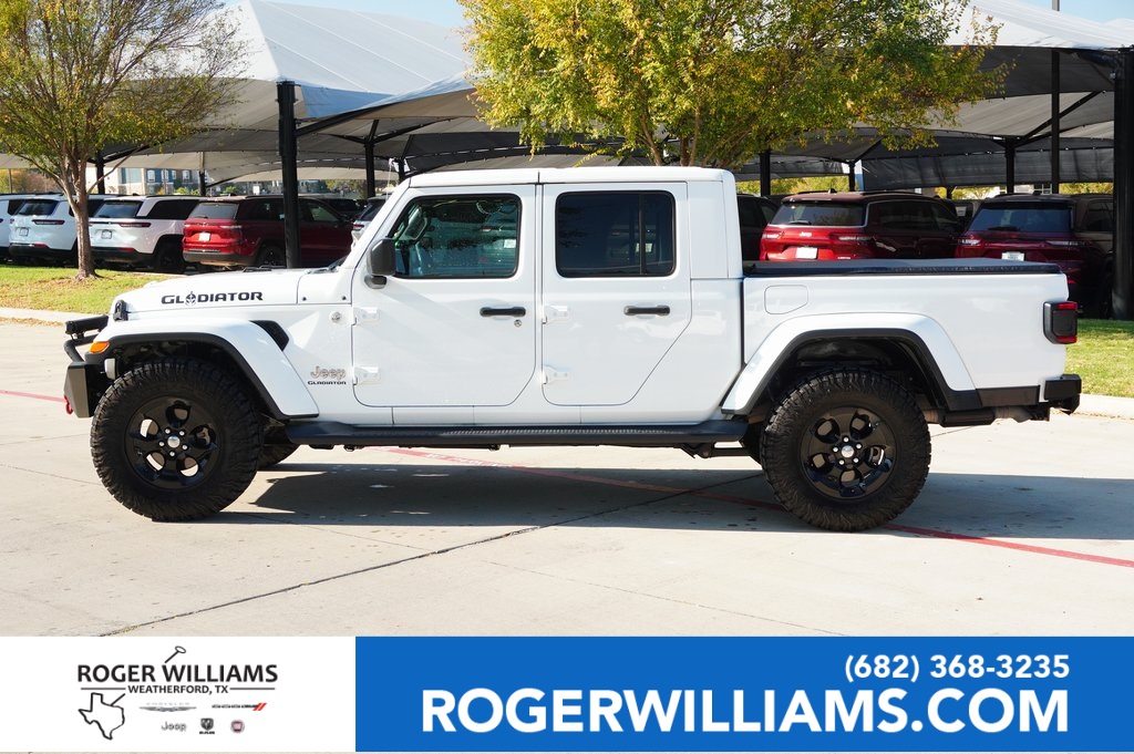 Used Car 2020 Jeep Gladiator  Overland For Sale Under $30,000 In Weatherford, Texas