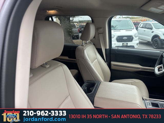 Used Car 2024 Ford Expedition  Xlt For Sale Under $50,000 In San Antonio, Texas