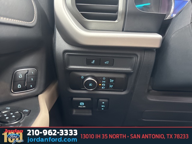 Used Car 2024 Ford Expedition  Xlt For Sale Under $50,000 In San Antonio, Texas