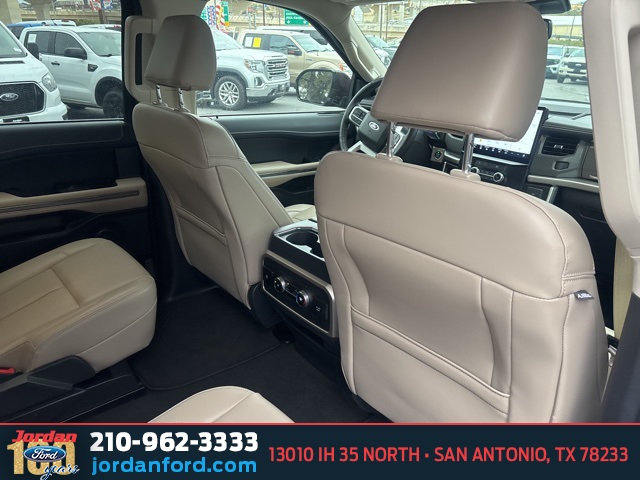 Used Car 2024 Ford Expedition  Xlt For Sale Under $50,000 In San Antonio, Texas